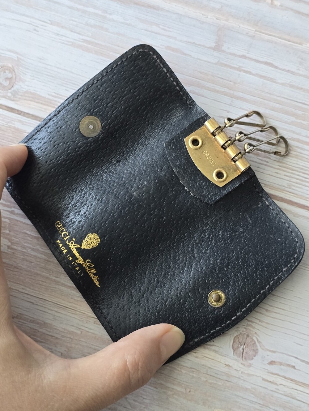 🔑RARE Vintage Gucci Logo Black Leather 3 Key Holder - Picture 11 of 16